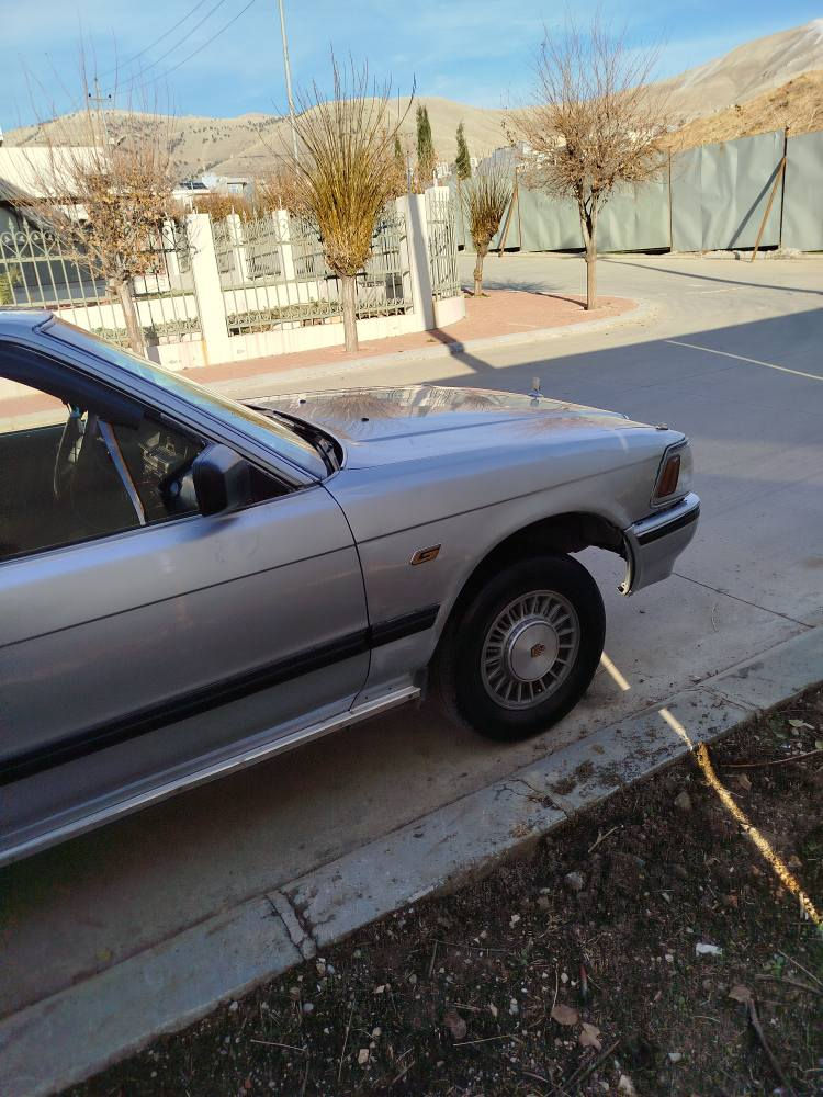 ئەم سەیارەیە بۆ فرۆشتن 
سۆپەر سیدان 1990 کلاسیک 
مەکینەی 5m بیلاد 
گێڕومەکینە و ئەکسلی بەشەرتی 10 فیتەر
سەیارەکە زۆر پاکە و دەمێکە هەڵمان گرتووە 
گێچی بەنزین 
گێچی حەماوە 
گێچی RPM
گێچی کیلۆمەتر 
گڵۆپی ناوگێچەکە هەمووی ئیش ئەکات 
تەرجیل و مکبەرەی تازە ئۆکس و بلوتس و فلاش و میمۆری 
گاعی بەر پێکانی بیلادە و کوشنی تازەی تێگیراوە 
گەرمی بەشەرت 
لایتی زینۆن و تاقم پێشی شەریکەی بۆ بەستراوە لەگەڵ لایتی سەر چەمەلەغەکان 
پێش و دوای تازە داگیراوە و بانسەکانی گۆڕاوە 
چوار کەپی بیلادیم بۆ بەستووە 
سەیارەکە زۆر مەزبوتە هەموو گیانی ئیش ئەکات 
قفڵ مەرکەزی و جام کارەبایی 
سنوقی دواوە بە کۆنتڕۆڵ ئەکرێتەوە بیلادیە 

ئاڕمی پلاستیکی سلێمانی بەشەرتی ئەوەلیات و غرامە 
سەیارەکە ماڵی ئەوەیە ڕای گریت بۆ جوانی لەسەر دەقی شەریکە ماوەتەوە 
شوێن سلێمانی 
نرخی 25 گەڵا و کەمێک معامەلە 
مشتەریت تەلەفون بکە لەخزمەتام 
***********  ....... السليمانية, العراق
