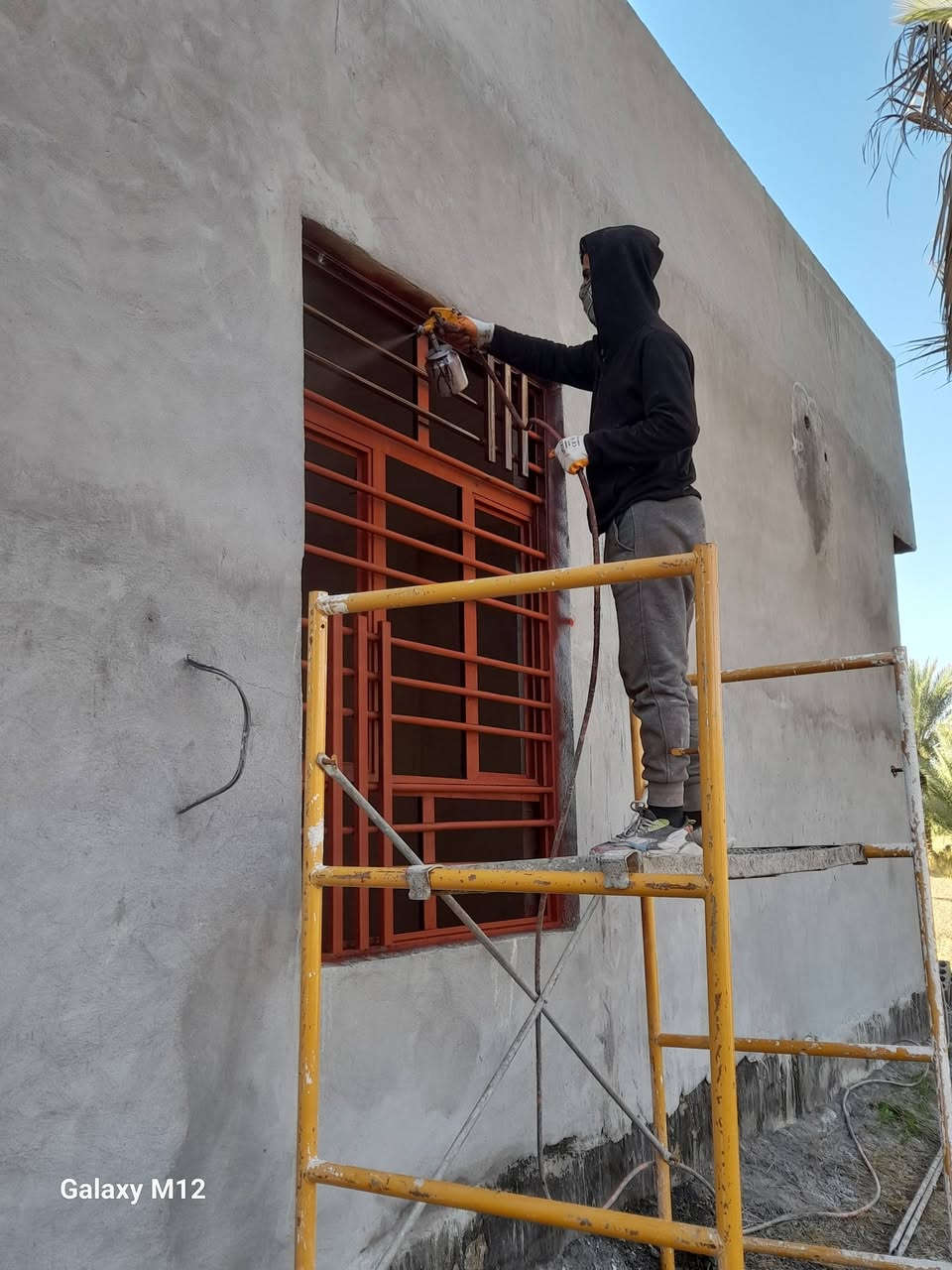 سلام عليكم 
صبغ شبابيك مع تنضيف الشباك 
بارخص الاسعار شغل درجه اوله
***********
بي وتساب
