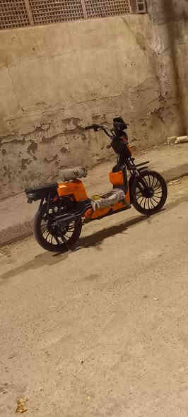 سلام عليكم دراجه شحن للبيع من وكالة حيدر النيار تحتاج فقط بطاريات السعر ١٠٠ وبيه مجال بصيط /عنوان البصره حي الأصدقاء/الرقم ***********/ها ها للعلم تحتاج جوزه سعر الجوزه ٥٠٠٠٠ /فقط بصمه شغاله
