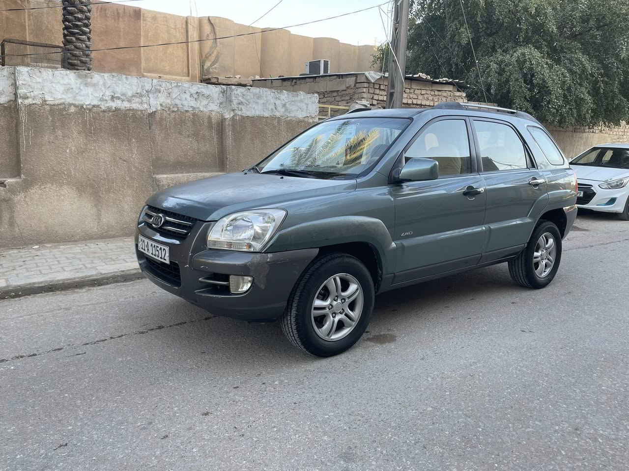 السلام عليكم

كيا اسبورتج 2008 خليجي 

كفاله عامه من الضربه والصبغ 

محرك كير جديد 

حجم المحرك 6V سته 2700  

فول مواصفات 

كشنات جلد 

ABS 

سياره جديد بمعى الكلمه 

تبريد ثلج❄️ حداديه جديده 

تخم تاير جديد 

سياره جاهزه مابيه اي نقص 

السعر 97 وبيه مجال قليل 

مكاني النجف الاستفسار اكثر الاتصال على الرقم ***********
