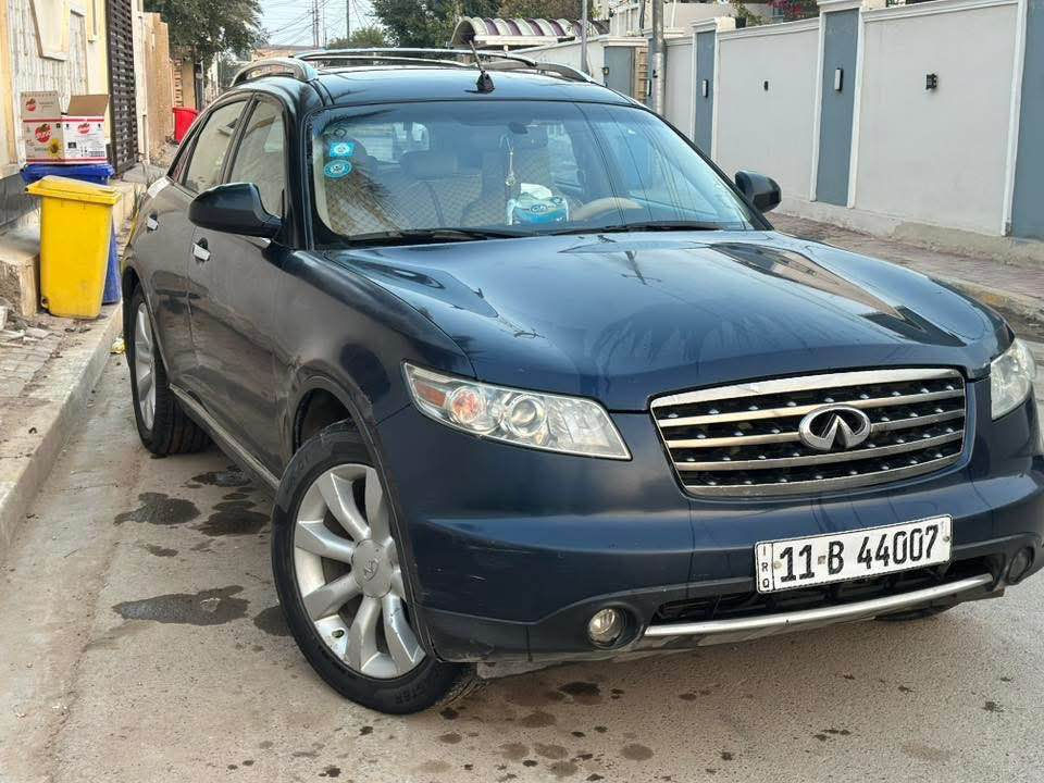 السلام عليكم 
انفنتي fx35 موديل 2008 
تقريباً ماشية 125 ..
معروفة مواصفات الانفنتي
محرك وكير بحالة جيدة جداً 
تبريد ممتاز ( بيهة مراوح ثنين ) 
السيارة بصمة وفتحة وكشنات جلد كهرباء وفول تحكمات
 صدر امامي جديد مصارلي فترة من بدلتة 
والصدر الخلفي بحالة جيدة 
للعلم السيارة وارد امريكي بدون غرق حادثهة باب الصدر فقط بدون تكم او قمارة او شاصي 
وقبل فترة نضرب الجاملغ اليسرة جهة السايق وعندي صور للضربة تعدل ( حار ) ونصبغ ؏ كدة 
السيارة رقمهة حلو ويعتبر مميز 
واكيد بأسمي تحويل ثاني يوم 
كدامكم حال السيارة وان شاء الله جاهزة 
السعر 103 
مكاني بغداد المدائن ..
واتس *********** بغداد, العراق
