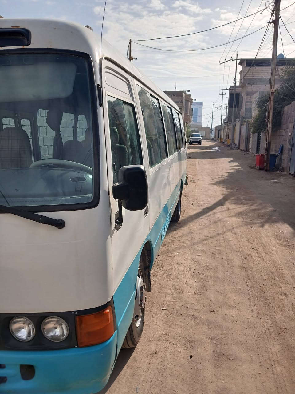 سلام عليكم كوستر راس الثور 2005
تخم تاير ويل ناصي كلابي ستاركس
مكينه وكير واكسل كفاله
رقم نكليزي تحويل ثاني يوم مصفره 
هيئه وضريبه السعر 205 وبيها مجال قليل حك الجيه
مكاني البصره رقم الهاتف ***********
