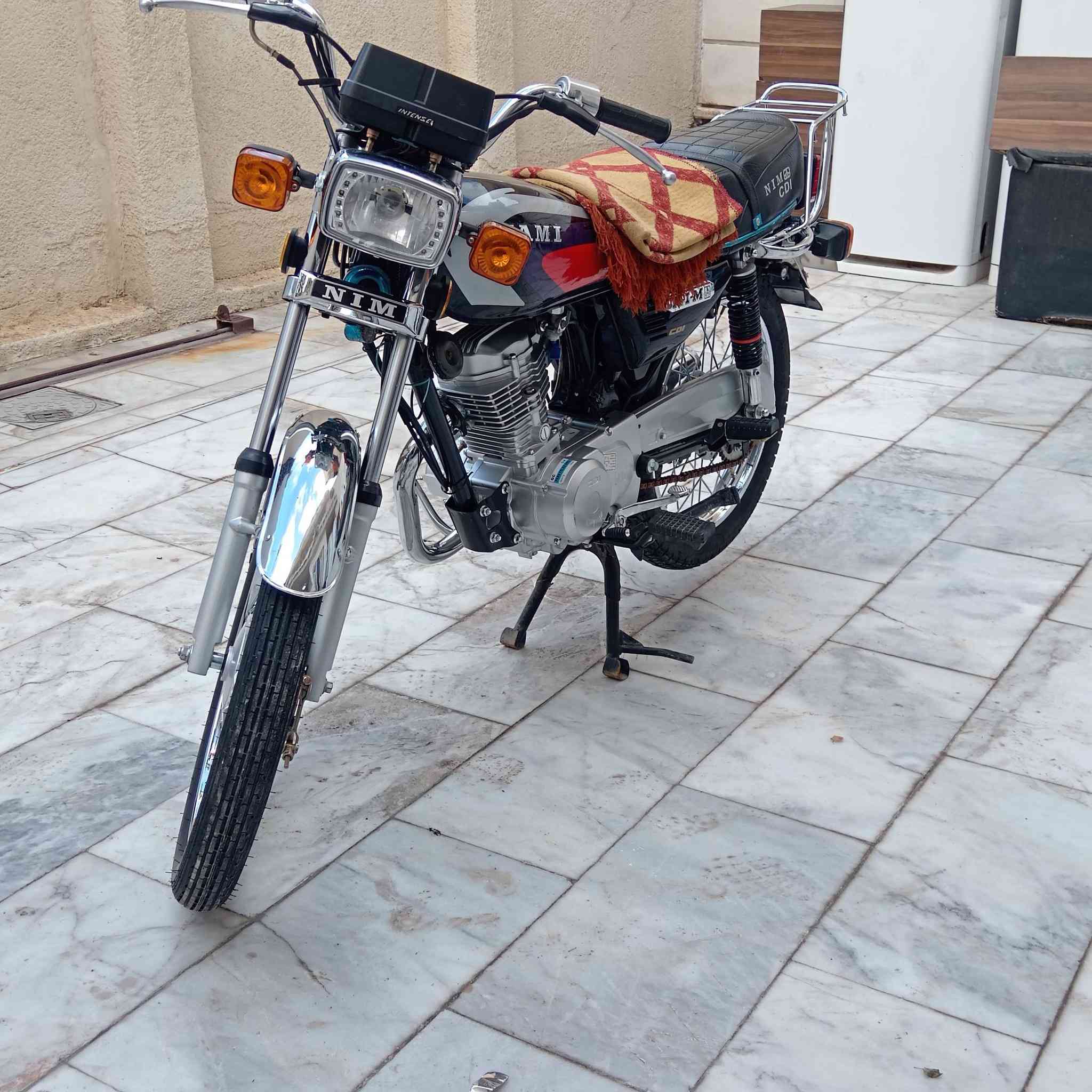 سلام عليكم دراجه اربعه كير سوده موديل 2026 أوراق سكنر 7 ورقات وكيل معرض الكرار دراجه برغي مامفتوحه بيها بس شغله وحده بيها تنكط دهن من الصره لان صغيره وستاند نص يرادلها بس هاذا نقصها سعر 700 وبيها مجال وشراي يدلل مكاني كربلاء حولي مستشفى الكفيل رقمي *********** متواجد واتساب و ع رقم فيس مامتواجد
