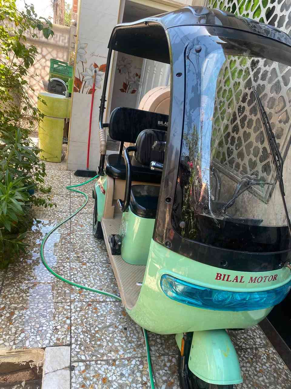 سلام عليكم تكتك مدري دراجه شحن 
للبيع مكاني البياع تقاطع درويش نضيفه بمعنا كلمه 
***********
