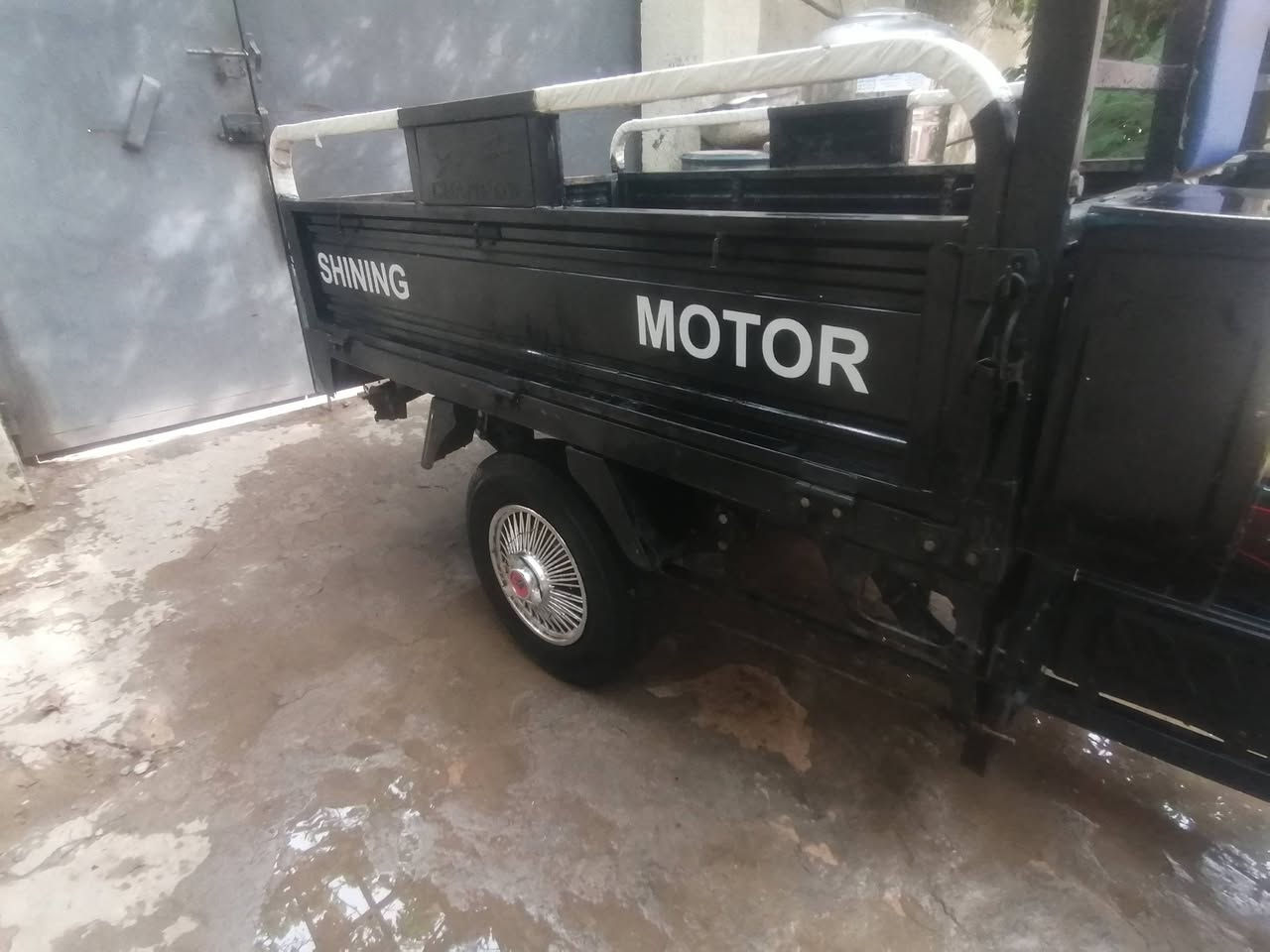 ستوته جمره للبيع موديل 2020 محرك2024 ستوته مكفوله كفاله عامه اوراق شاصي ركبه كله مكفول بس نقصها عصافير علمود يصفئ الصوت  جيب وياك خبير ستوتات وتعال افحص بعينك وشوفها سعرها1,550,000 وبيها مجال حك الجيه ستوته براسها ستين حظ وعلي تعال كلبها وبلخدمه عنواني كربلاء طويريج ام الهوى مقابل شارع دينار
اتصل على ذني الارقام وبيك خير وادلل
***********
***********
