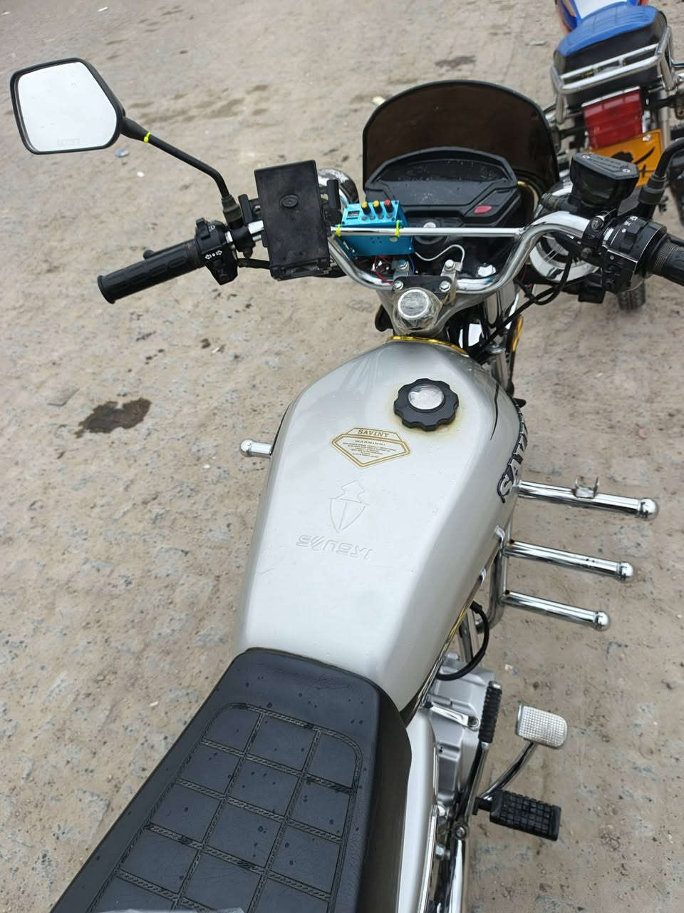 سيفان موديل ٢٤ جاهز من كلشي السعر ٨٠٠   ... ***********
