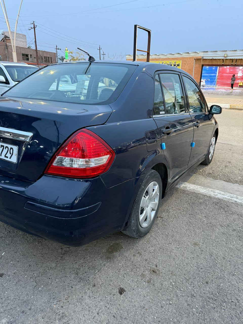 سلام عليكم ترهم نقد او أقساط حسب الاتفاق فيرسا امريكي ضرها جاملغ أمامي فقط الباقي صبغ عام جماليه محرك 1600 موديل 2009 رقم بغداد شرط تحويل ثاني يوم السعر 65 وبيها مجال نقد أقساط يختلف حسب الاتفاق مكان سياره الانبار قضاء هيت الاتصال *********** ***********
