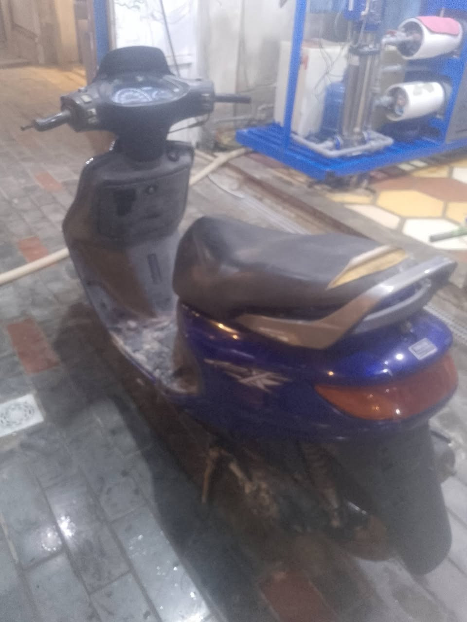 السلام عليكم شلونكم شباب دراجه فراشه للبيع نضيف مكينه ما مفتوحة الدراجه نضيف شغاله كهربائي الدراجه مكانها الحله الكرامه الشارع الحدائق السعر 350وبيها مجال بصيط رقم الهاتف ***********
