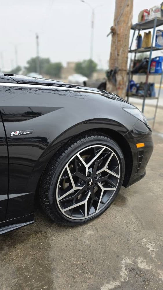 سوناتا 2023 ان لاين فول رياضي مواصفات‎فتحه بنوراما
مكينة 2500 تيربو✈️  ‎كير دبل كلج 8 سرعات 
رقم اربيل الدولي الجديد قبل سبوعين من رقمتها  السيارة حيل نظيفة ومتصرف عليه ولا دينار 
دوسات سبورت  بلاد اسود
السيارة ماشية 31 حقيقي  
الحادث شبر بارد  بدون صبغ 
يعني سياره كلين  ) 

بصمة تشغيل عن بعد
ا‎كشنات رياضي مختومة N 
جلد وكنتارا 
ت‎ تدفئة كشن 
ت‎12 سماعة  بوسي
ت‎٤ وضعيات قيادة (normal - sport - sport+ - custom) 
إنارة داخلية 7 الوان 
ماسحات اوتو (بالامطار)
صندوق ذكي يفتح عند الاقتراب
لدات اماميه 
لايت زنون 
ويل 19 
اوتو هولد 
هاند بريك بصمه
نظام المحافظه عل خط المسار 
نظام النقطه العمياء 
شاشه ديجيتال
كيجات الكتروني 
نظام ترحيب صوتي 
كرسي كهرباء
رادار امامي 
رادار خلفي 
رادار جانبي
مود درايف 
تبريد بيانو  
كروس تثبيت سرعه 
قياده ذاتيه  ‎4منافذ usb
شحن ذكي لاسكي
مستشعرات بل باب من تفتح الباب تتوقف السيارة 

رقم *********** بغداد, العراق
