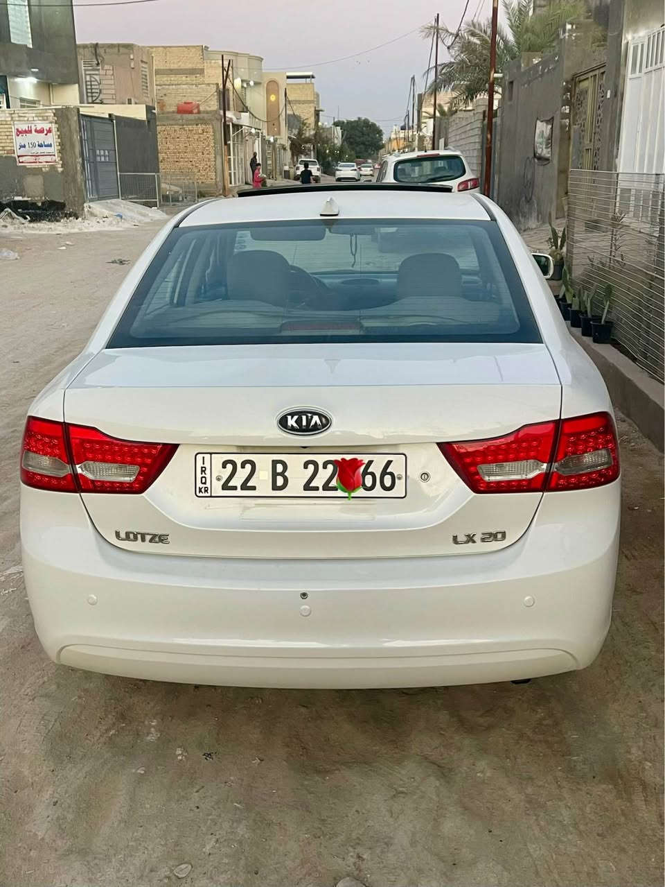 السلام عليكم… من بعد أذن الأدمن المحترم..
للبيع او مراوس بسيارة اقل..
موديل 2009 سيارة نظيفة جدا على ايد شخص واحد
مكان السيارة النجف الاشرف.. 
للتفاصيل اكثر الاتصال بالرقم *********** النجف, العراق
