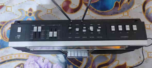 السلام عليكم اعضاء الكروب اليوم جايبلكم جهاز يونفيرسم الماني الصنع جهاز ناقص كارتون فقط خالي من العيوب راديو 4 موجات سحب ممتاز مسجل راقي صوت عالي جدا السعر والاستفسار ع الخاص او على رقم التليفون ***********
