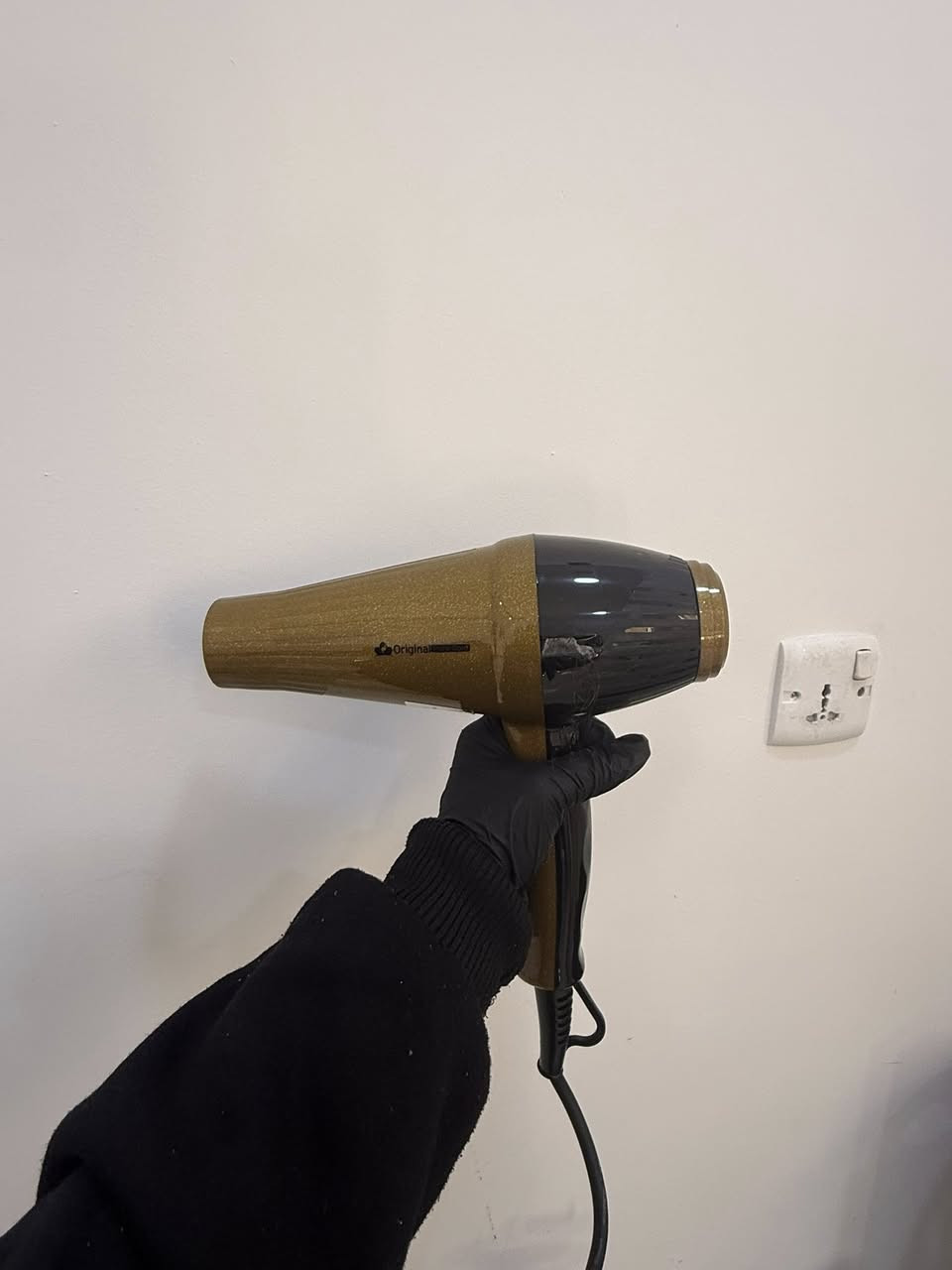 اي جهاز على ٣٠ و جدد ممستخدمات و الحاملة مال شسوارات ١٥ و  سيروم قطعه ٣ و التسريح ممفتوح سعره ٣٥ سبري عدد ١١ القطعه ٤


**إذا كنت صاحب هذا الإعلان وتريد حذفه لأي سبب، رجاءا أرسل رسالة إلى الدعم الفني**