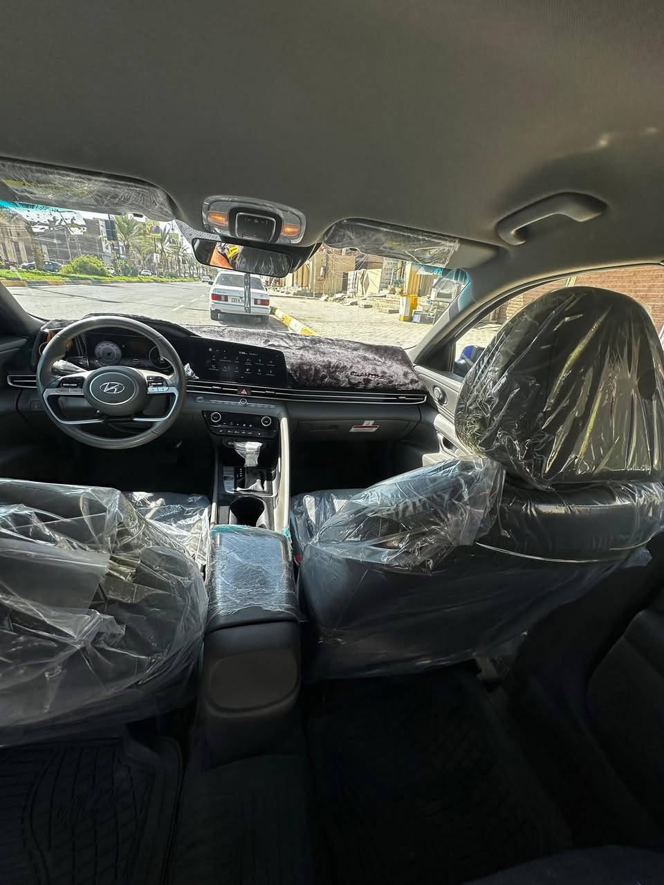 النترا ٢٠٢٣ وارد امريكي 

محرك ٢٠٠٠ دوش

📍شاشة عدادت ديجيتال متصلة كار بلي 

📍تبريد مناخي منفصل شاشة

📍بصمه فتح ابواب وصندوق

📍رادار أمامي وجانبي 

📍تشغيل عن بعد

📍فول تحكم ستيرن 

📍سايد بريك دكمه

📍نقطة عمياء 

📍حساس ضغط اطارات 

📍أنظمة قيادة ( سبورت ، سمارت ، نورمل )

📍تحديد مسار 

📍توقف ذاتي 

📍تدفأة بالكشنات الأمامية 

📍لايتات led 

📍ويل كب كروم حجم 17

📍السيارة كلين بدون حادث بدون صبغ بدون فتح بدون ايرباك  

📍كلشي جديد تخم تاير جديد بالجيس كير ومحرك جدد كفاله 

📍بأسمي هزة جديدة وسنويه لل ٢٠٢٩ 

رقم بغداد دولي الجديد

السعر 148 وبيها مجال بسيط

***********
