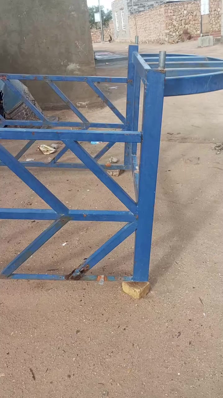 السلام عليكم
للبيع سقيفة تفصال جديد درجه أوله مال مخضر. +. محجر كيه 7جنكال بيه بعض الخياسات العنوان نجف التواصل عله الرقم ***********
