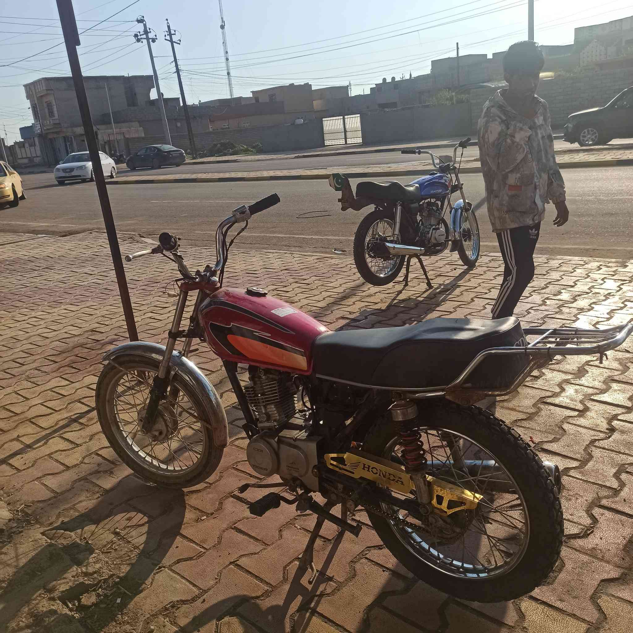 السلام عليكم
تايكر2018 رياضي سعرو 200
مكاني كيارة رقمي ***********
