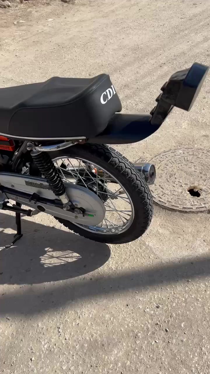 يا الله دراجه نامه اصولي اصولي دراجه ما نغصهه برغي شاصي 18اب جهك الترقيم مكان ناصريه حي تضحيه/***********
