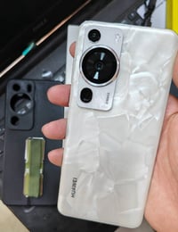 هواوي p60 pro رام 12 ذاكرة 512 نضافة 100٪ ملحقات شاحنتة الاصلية والكار...