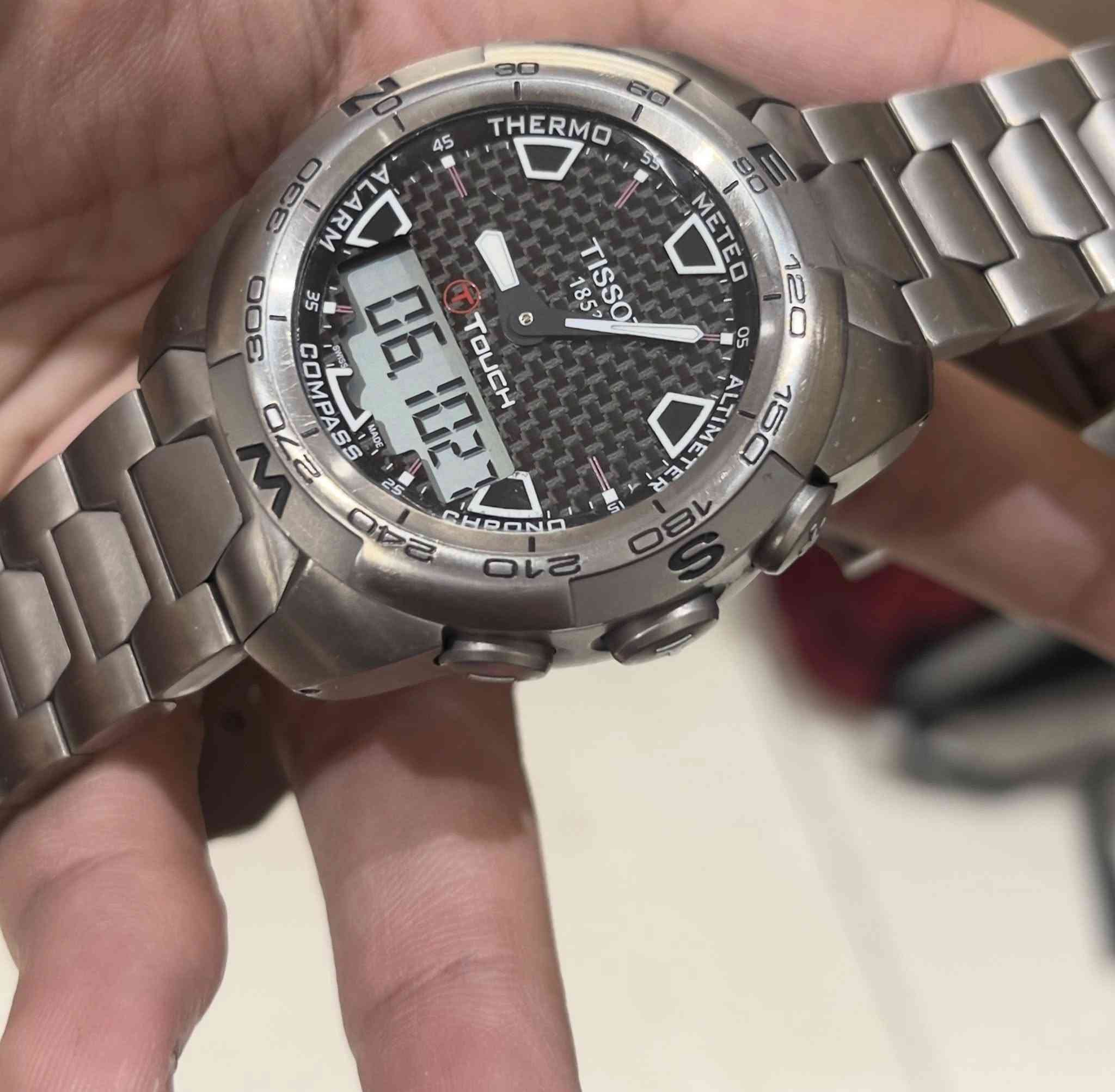 TISSOT T-TOUCH II TITANIUM
تيسوت تاج تيتانيوم

سويسري اصلي

مواصفات عديدة

بوصلة

مستعمل نظيف

حرارة

عداد رياضي

قياس الارتفاع

اناره داخليه 

تيتانيوم بالكامل

قطر 44

السعر 420$

المكان اربيل

يوجد توصيل


**إذا كنت صاحب هذا الإعلان وتريد حذفه لأي سبب، رجاءا أرسل رسالة إلى الدعم الفني**
