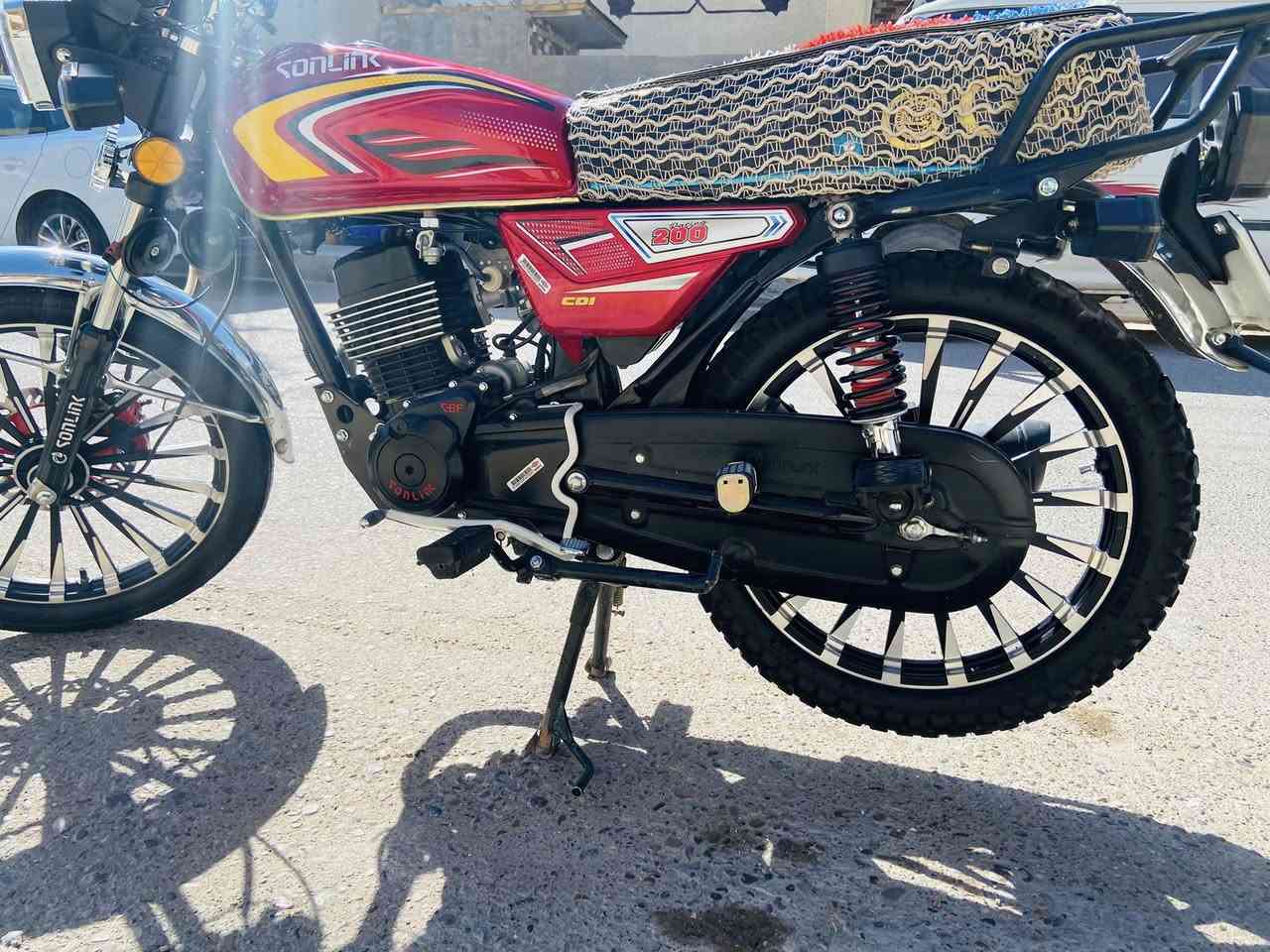 السلام عليكم دراجه سونك ضاغطه وزنجيل مكينه 200cc
الدراجه مديل 25 الدراجه خير من الله كبل للشارع أي نقص مابيها وياها سماعه وشاحنه أوراق موجوده سعرها 850وبيها مجال قليل حك الجيه مكاني بغداد المدائن الورديه ***********
