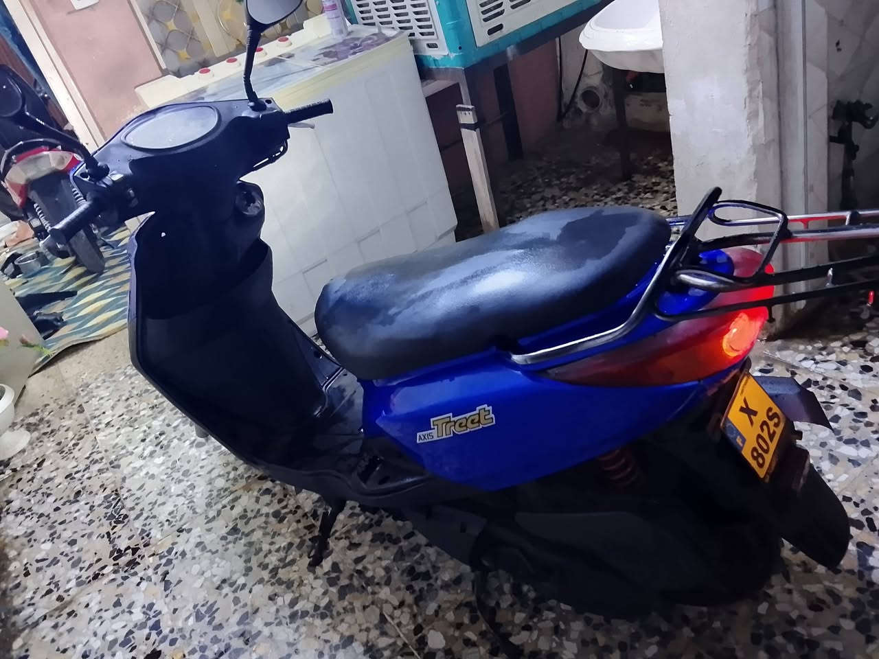 بريز اكزز نوزل ياباني سكليتر خطين كله شغاله اي نقص مابيه نضافه فول دراجه جديدة لوك  السعر 700بغداد ***********
