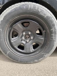 جنوط ١٩ • مراوس مطلوب • تايرات: ٢ نضيفه، ٢ نص عمر