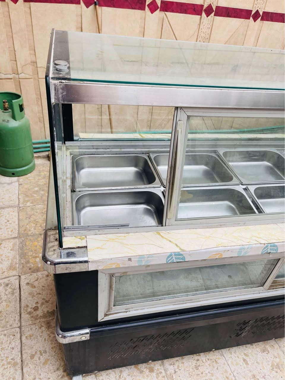 براد مقبلات *********** للتواصل 

السعر 600 الف النجف, العراق
