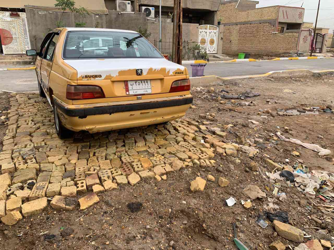 السلام عليكم بيجو بارص 2011 مكفوله كفاله عامه عامه ماعده هلالت بيهن خياس ومامصلحهن مكفوله من صبع ومن ضربه ومن صبغ سياره جديده بعده مكينه وكير جدد هستوني شادهن صدر امامي خلفي جديد تخم تاير جديد بسمي تحويل ثاني يوم سعر 32 وبيه مجال بسيط عنواني بغداد 
***********
