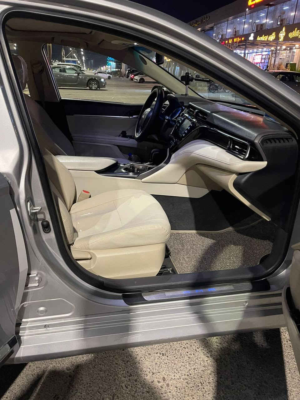 قلبك كامري 2020 خليجي باسمي الى اكو مراوس عليها عادي ***********
