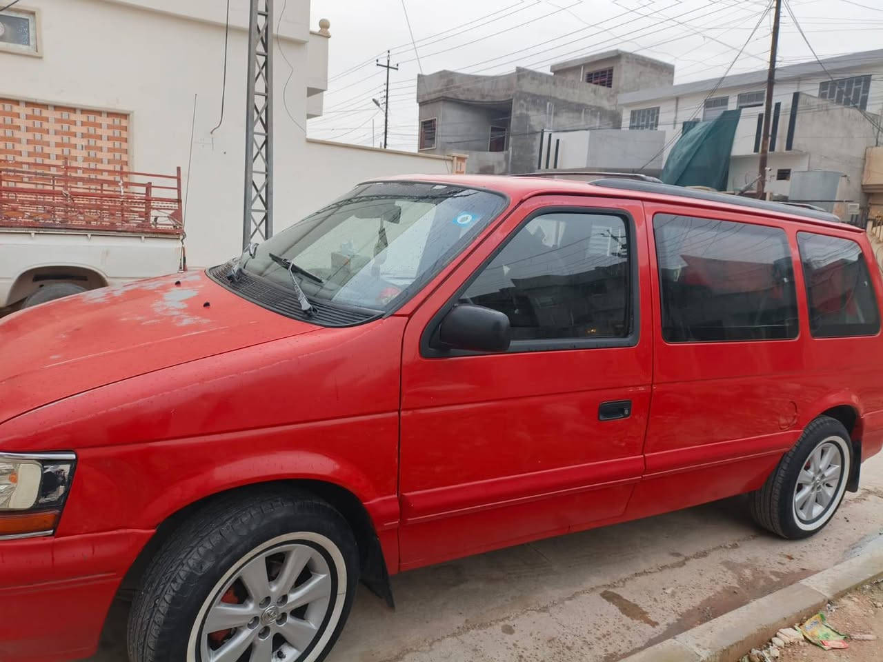 7راكب شاصي قصير
محرك باجيرو 3000 كير ميكانيكي شرط
تبريد ثلج تدفئه 
طخم تاير جديد صدر جديد 
كوبون + سنويه عضم باسمي رقم اجنبي
بيها صبغ فقط دوسات
للتواصل ***********
مكان السياره موصل
اذا عندك مراوس هم اراوس
