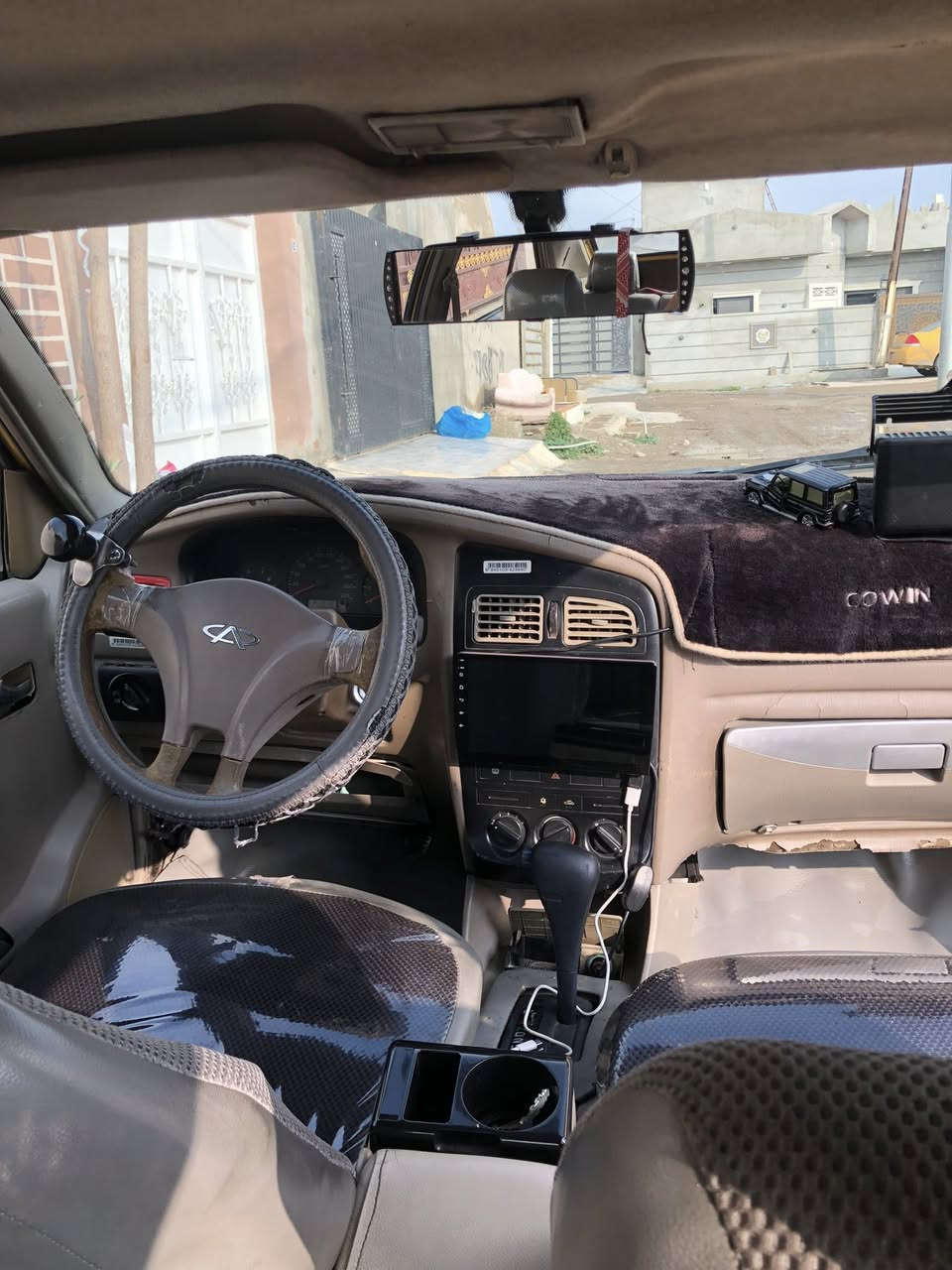 السلام عليكم
شيري كوين موديل 2011للبيع

كير ومحرك يارس تشغيل بصمه 

تخم تايرات جديد حداديه نضيفه صدر نضيف 

للستفسار *********** او مراسله الصفحه
