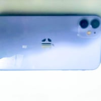 ايفون 11عادي الجهاز نضافه خير من الله كلشي مابي بس فيس ايدي عطلان أنطي...