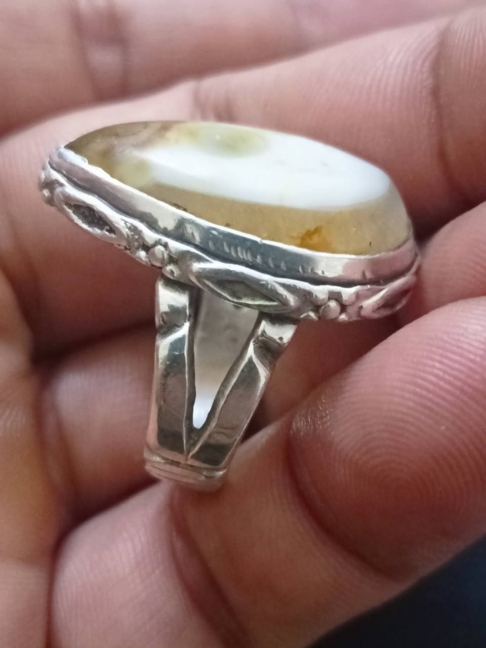 خاتم سليماني عين كما موجود في الصوره


**إذا كنت صاحب هذا الإعلان وتريد حذفه لأي سبب، رجاءا أرسل رسالة إلى الدعم الفني**