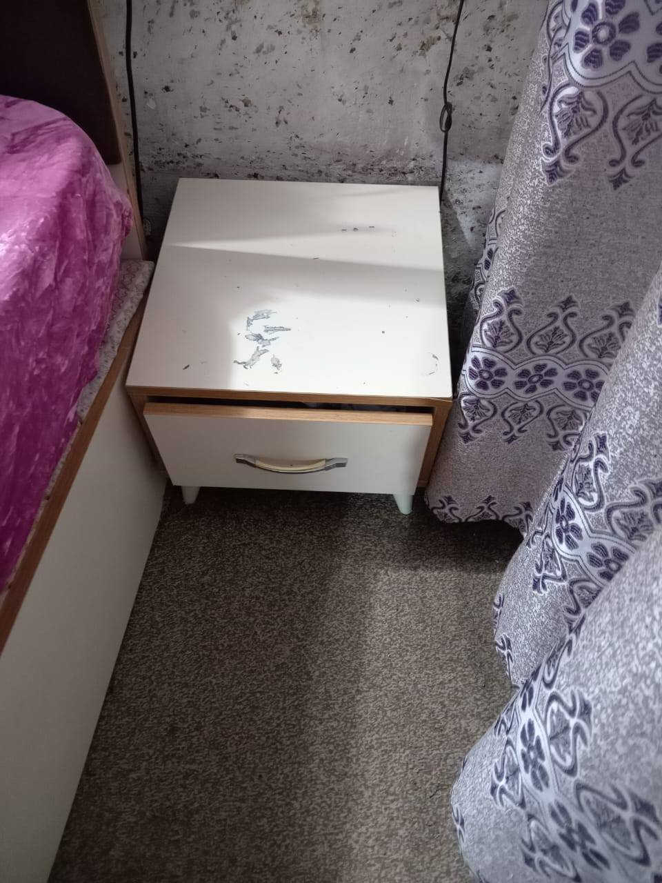 غرفه للبيع ***********
