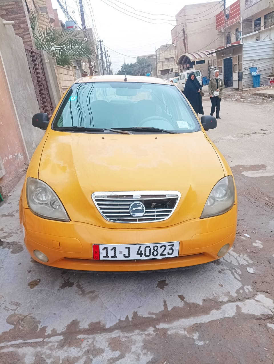 السلام عليكم طيبه 2015 سياره مال جناي بيه الدواير بس تصليح 
والباقي جديد كير ومكينه وتخم تاير رقم جديد مصفره هيئه وغرامات السعر 38 مجال بصيط عنوان بغداد حي الامين 
***********
ملاحظه اقصاد هم ابيع يعني مقدمه والباقي نتفق عليه 
وكل شهر ورقتين دولار
