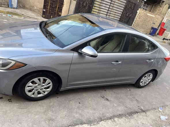 للبيع فقط 
للبيع الانترا 2017 
محرك 2000 دوش وارد امريكي رقم سيلمانية القديم 
ماشية 128 الف كيلو 
صار عندي حادث بالعراق جاملغ امامي وباب عكس السائق موضح بالصور 
حادث العراق بدون تعمير ((( ابيعها على وضعها الحالي )))
السعر 10300$ 
103 ورقة بيها مجال بسيط 
مكان السيارة بغداد 

***********
