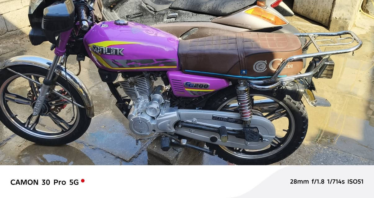 السلام عليكم سولنك موديل2024 دراجه جديدة وكفاله مكينه مكفوله نقصه ستاند تعليك وشاشه واير مكطوع  مكينه 200 اوراق بيه دراجه خير من الله مكاني بغداد مدينه الصدر السعر 700رقمي***********
