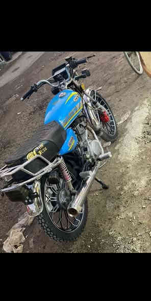 سلام عليكم شباب دراجه سولنك للبيع دشبول اكتروني عليها ادامه جديد دسك أمام و بنز خلفي و دهن امزويل  استخدام شخص ما طالع دلفري ابد و دراجه مكفوله كفاله عامه كهربائيات شغالها سعر 750و بيها مجال عنوان بغداد الحسينية سكلات*********** رقمي
