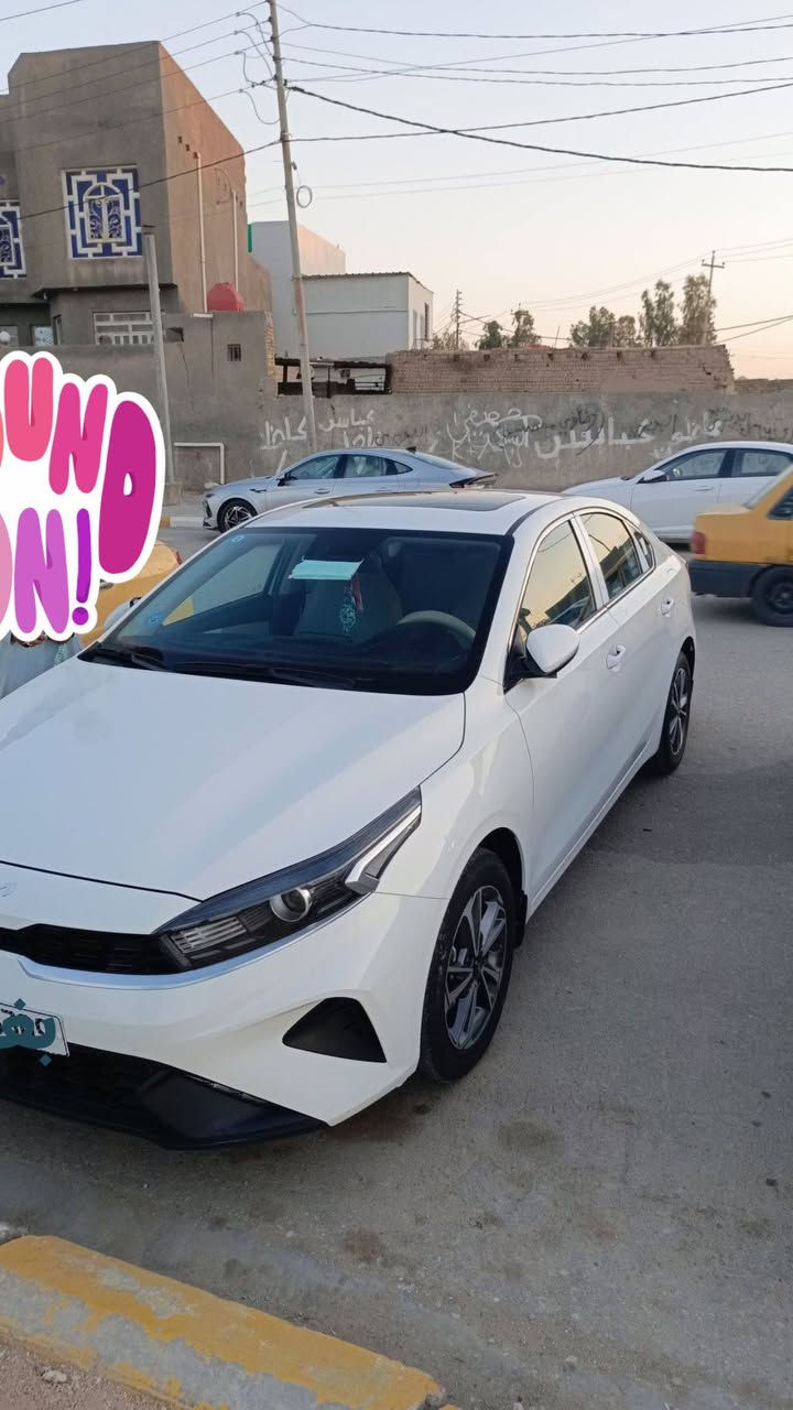 سلام عليكم  البيع سيراتو خليجي 2022 حجم المحرك 1600 فول مواصفات كفاله عامه رقم بغداد نكليزي مداور ثاني يوم سياره جاهزه الخير ماناقصه شي خمسة ويل كب وباقي التفاصيل على رقم العنوان السماوة قضاء الرميثه 
‏‪***********‬‏
