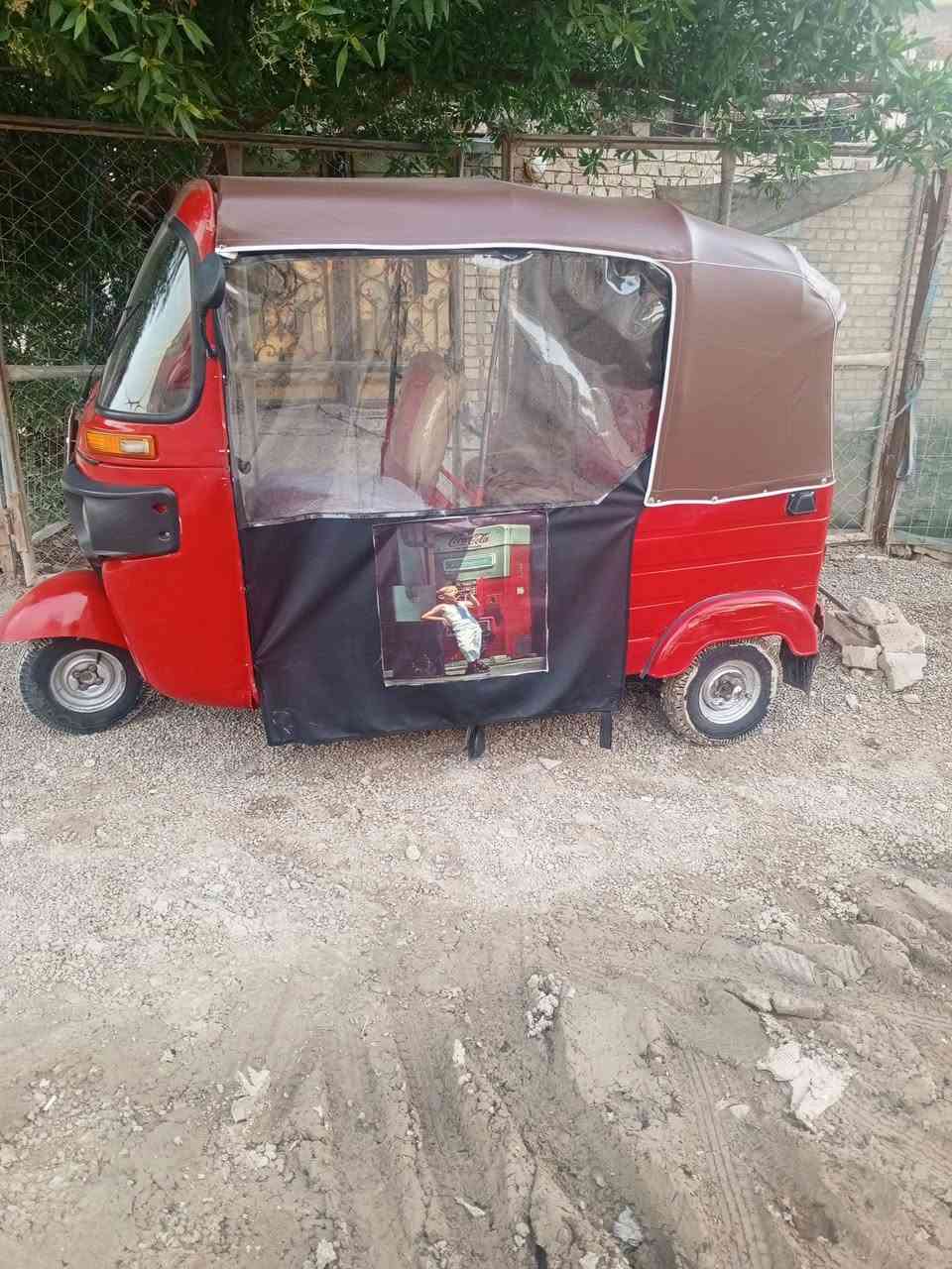 سلام عليكم تكتك للبيع موديل 2018كاملة مكملة مانقصها شي مرقمة مرقمة شرط تحويل ثاني يوم بسمي سعرها 6600وبيها مجال رقمي ***********
