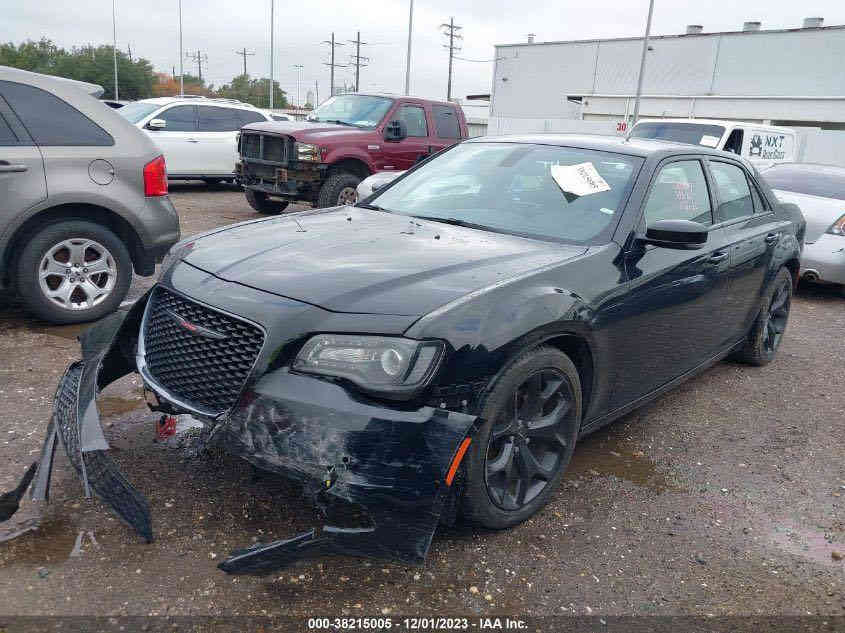 اوباما كرايسلر  (C300)  للبيع فقط
الموديل 2022 
الفئه S 
اللون اسود 
الرقم بغداد ثاني يوم التحويل ب اسمي 
فوووول السياره ماعدى الرادار الأمامي 
فتحه بل سقف 
إشارات بل مري 
تحكمات كامله بل ستيرن
المسافة المقطوعه 60 Mi
حجم المحرك 3600
السياره كلين تايتل (وارد امريكي )
تشغيل عن بعد 
كشنات جلد اسود مع تحكم كهرباء
حساس خلفي
شاشه كبيره مع نظام ال GPS
تبريد قطعتين + بصمة أبواب
دماام خلفي 
مكان السياره بغداد العامريه 
عارضه ب3دفاتر 13ورقه وبيها مجال
***********
