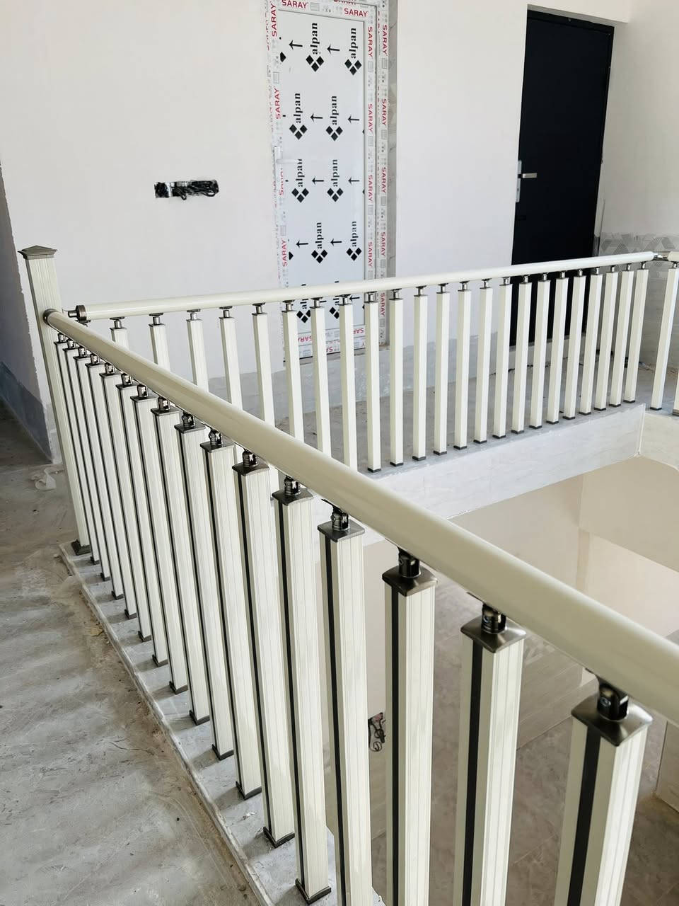 أتريد أتحافظ على أطفالك من الدرج🤕
الحل موجود عدنا 🤗
مجرد تتصل أحنا نجيك 🚙🚙
وهذا جزئ من أعمالنا 

محجرات مواد تركية💯💯
❎السعر مناسب جداً
❎يتميز بالمتانة
❎مقاومة عالية ضد الصدأ

متوفر لدينا كل أنواع المحجرات بكافة الألوان والأشكال 
مربع ودائري وكذلك الجام والملكي وكما موضح في الصور

دقة وضمان في العمل والمواد
الأسعار مناسبة جداً وتنافسية. وبنظامي القسط والنقد
شعارنا الدقة والأتقان في العمل💪

للأستفسار
*********** 
 *********** واتساب
