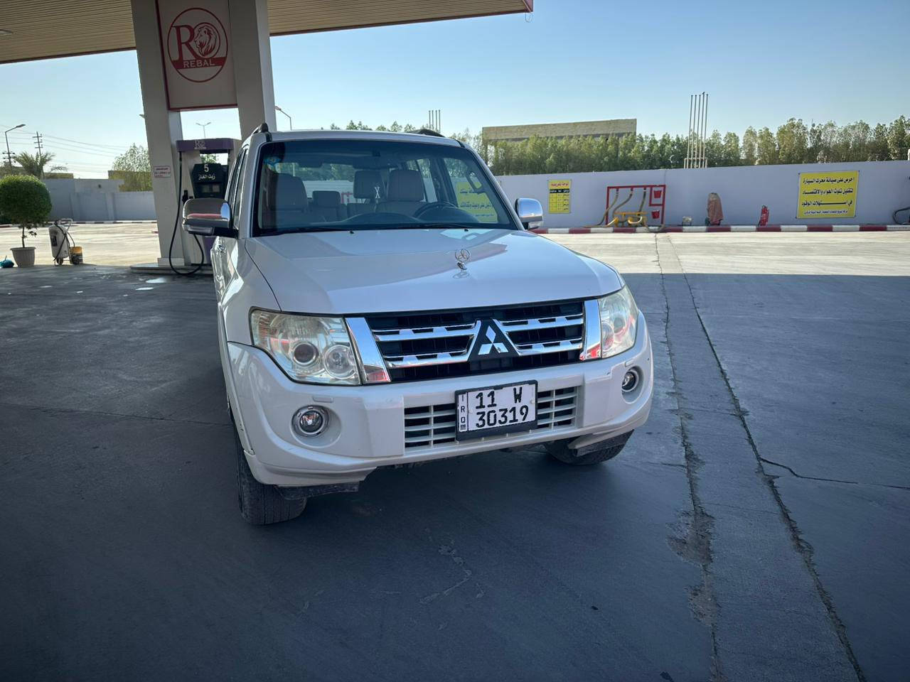 السلام عليكم ..
باجيرو حبتور رقم بغداد باسمي موديل ٢٠١٤ محرك ٣٥٠٠ جديد ماشية ١٧٠ مكفولة عدى البارد بين الباب والجامغ شي بسيط مثل ماموضح بالسونار ..
السعر ١٥٥ قفل ..
للتواصل :
***********
