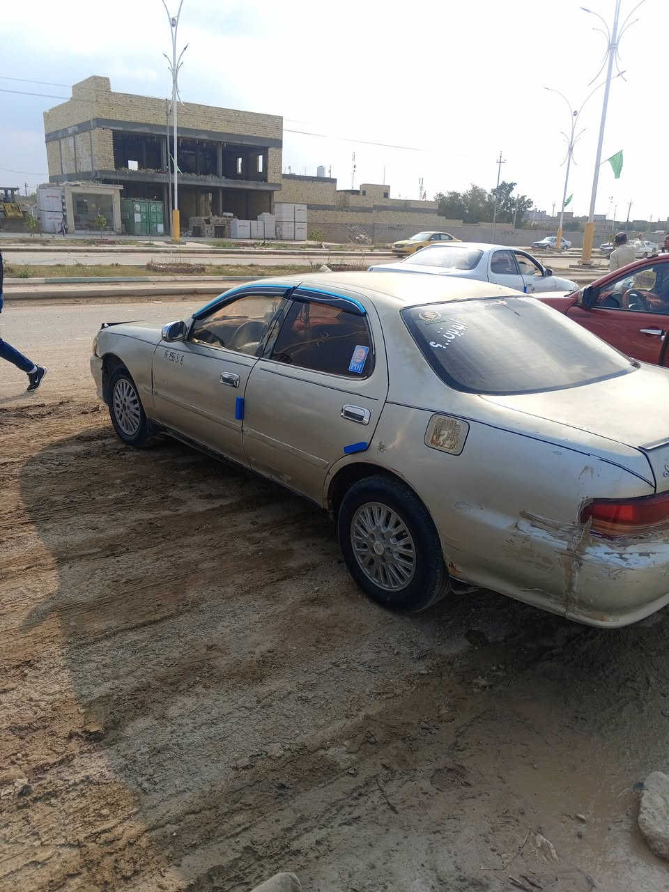 السلام عليكم
كرسته نفخ باسمي السياره
 أتعهد بس بالمداور 
والباقي كوم حديد 
مكينه كير تخم تأير 
خير من الله 
والباقي كوم حديد 
السعر 28وبيها مجال قليل 
متوازي على بيعها 
***********
