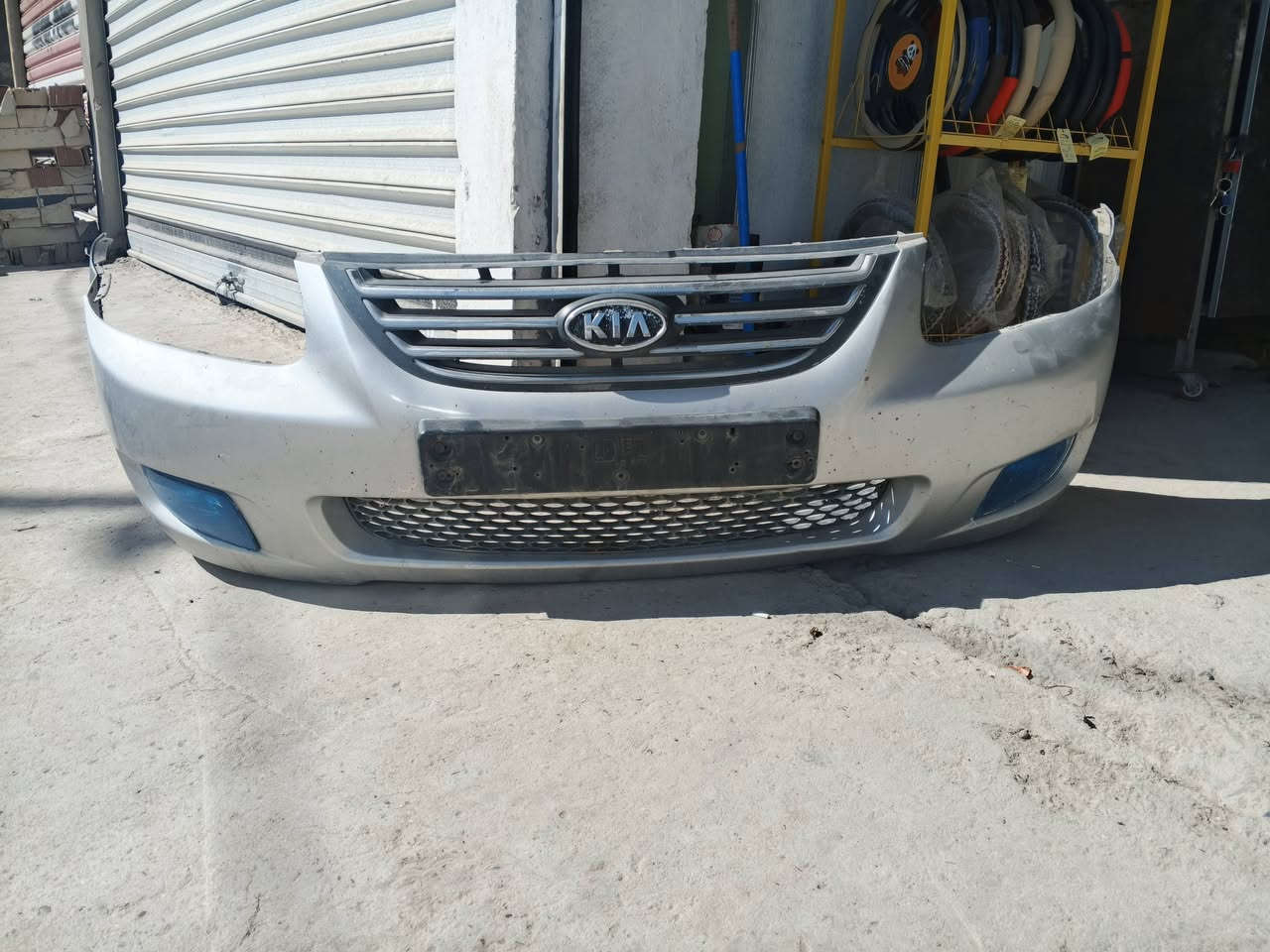 دعاميه اماميه سيراتو سبكترا 7/8/9
بلاديه مو تجاريه مع الكشافات والشباك والشبجه 
للبيع استفسار ***********
