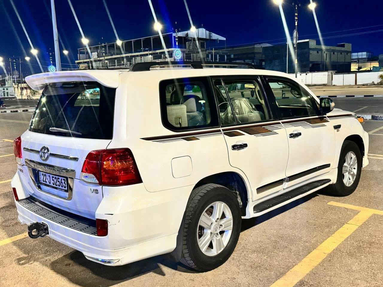 يالله
للبيع لاندكروزر 2010 رقم اربيل تحويل مباشر فول مواصفات محرك 6 سياره جاهزه من كلشي وبيهة فحص سونار جديد ماشيه 199 الف مكان سياره ميسان
السعر 300
ملاحظة العندة 2015 امراوس يدخل خاص
 ***********
