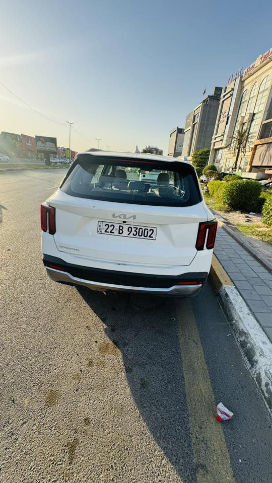 سلام عليكم للبيع
سورنتو موديل 2024 ماشية 35000 ويل 20 قمارة حديد داتا شو بيها بارد بلباب و بل بنيد يم العلامة  بدون صبغ للاستفسار ***********
