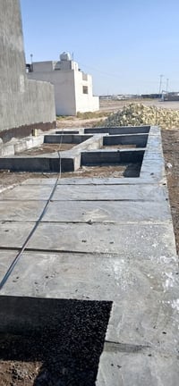 على بركه لله اكمال اعمال صب الاساس الشريطي مع تقطيع بعض الاجزاء ب الرف...