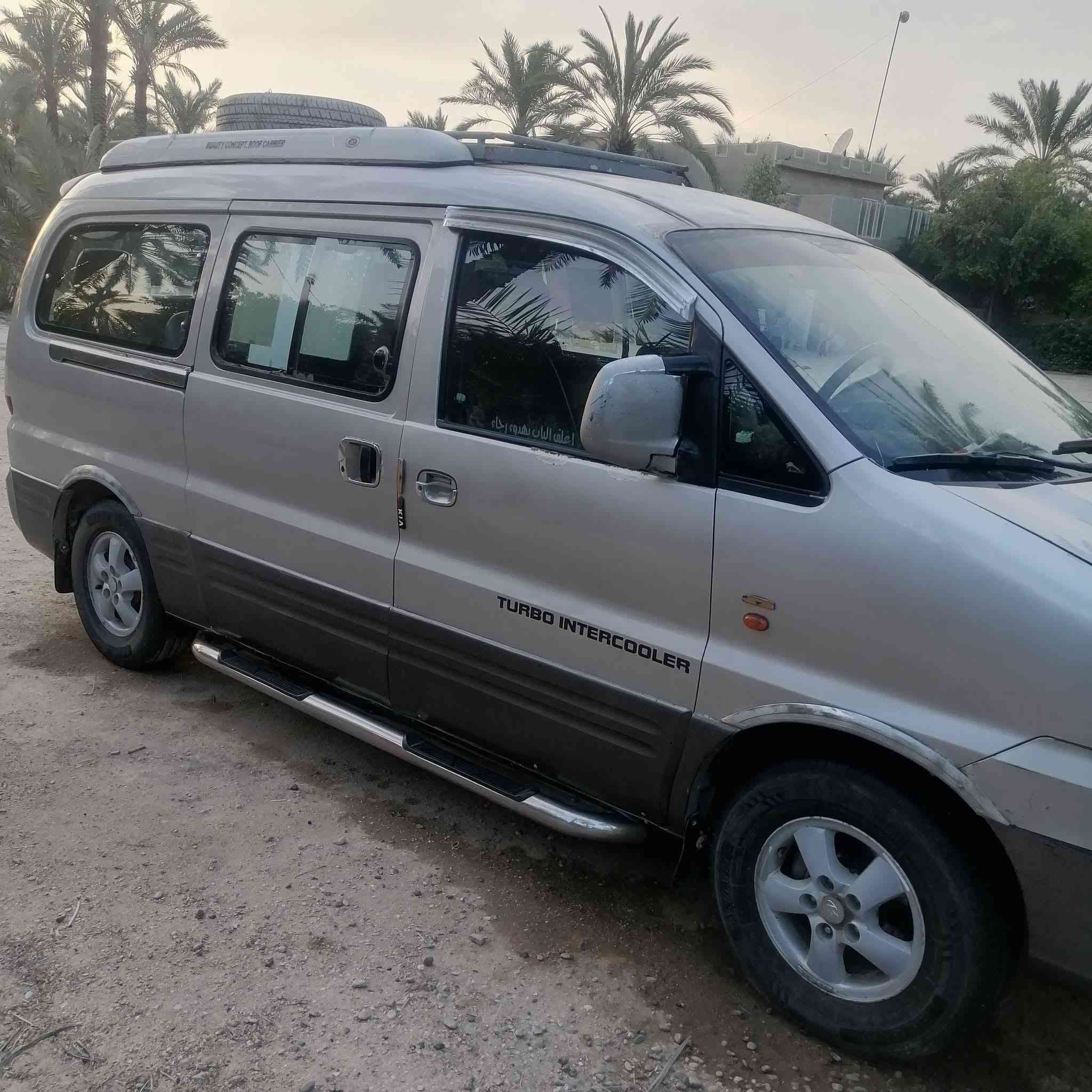 تحية طيبة وبعد لكل سواق العجلات الاستاركس . الي يرغب يشتري عجلة  او مراوس بسياره ناصي  استاركس ٢٠٠٧ سلفري اللون وأيضا الدواخل والكشنات والكاعية نضيفة والكير اوتماتيك البلادي محرك نوع مفتوح تبخير بالمكينة والسنوية بأسمي رقم بابل ألماني . ف الحب يشتري متواجد ضمن قضاء المحاويل قرية الكريعات السعر ٨٠ ورقة وبيها مجال للطيبين . وهذا رقمي الاسيا *********** / ***********
