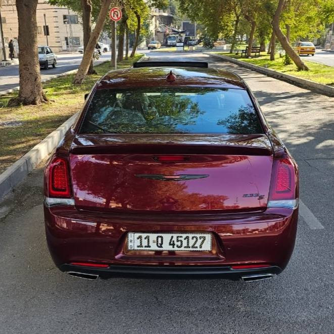 كرايسلر 300 S اوباما 2023 اصل
 رقم بغداد باسمي بدون صبغ كفالة بدون ايرباك
ضرر جدا بسيط موضح بالصور بارد مكانين مع تكحيل فقط
عداد المسافات: 21 الف ميل حقيقي 

🟪 السعر  :: الطلب في التعليقات ويوصلك مباشرة ✍️ 📩

الإضافات:
بانوراما
مقاعد جلد
محرك 3600 6 سلندر
RWD تو ويل دفع خلفي اكسل
بصمة تشغيل + ابواب
ويل 20 كبير بلاك
سماعات سستم صوتي Alpine 🔊
دمام صندوك Alpine
بك لايت لد LED
لدات نهارية امامية
شاشة كبيرة نافيكيشن
كاميرا خلفية دوارة HD
اندرويد اوتو + كار بلي + GPS + امكانية عرض شاشة الهاتف 
تحكمات ستيرن
مثبت سرعة
 مقاعد حضن S ختم
مقاعد تحكم كهربائي سائق + راكب
حساس اطارات
حساسات وقوف خلفية
حساسات وقوف امامية
تشغيل عن بعد
تبريد 2 قطع
سبايدر خلفي
اشاير بالمري
كشنات هيتر
نقط عمياء
انارة ترحيب
وضعيات قيادة
وباقي المواصفات المعروفة
كير محرك صدر تبريد كله كفاله على وضع الشركة 
عنوان: بغداد شارع فلسطين 

رقم صاحب سيارة
***********
