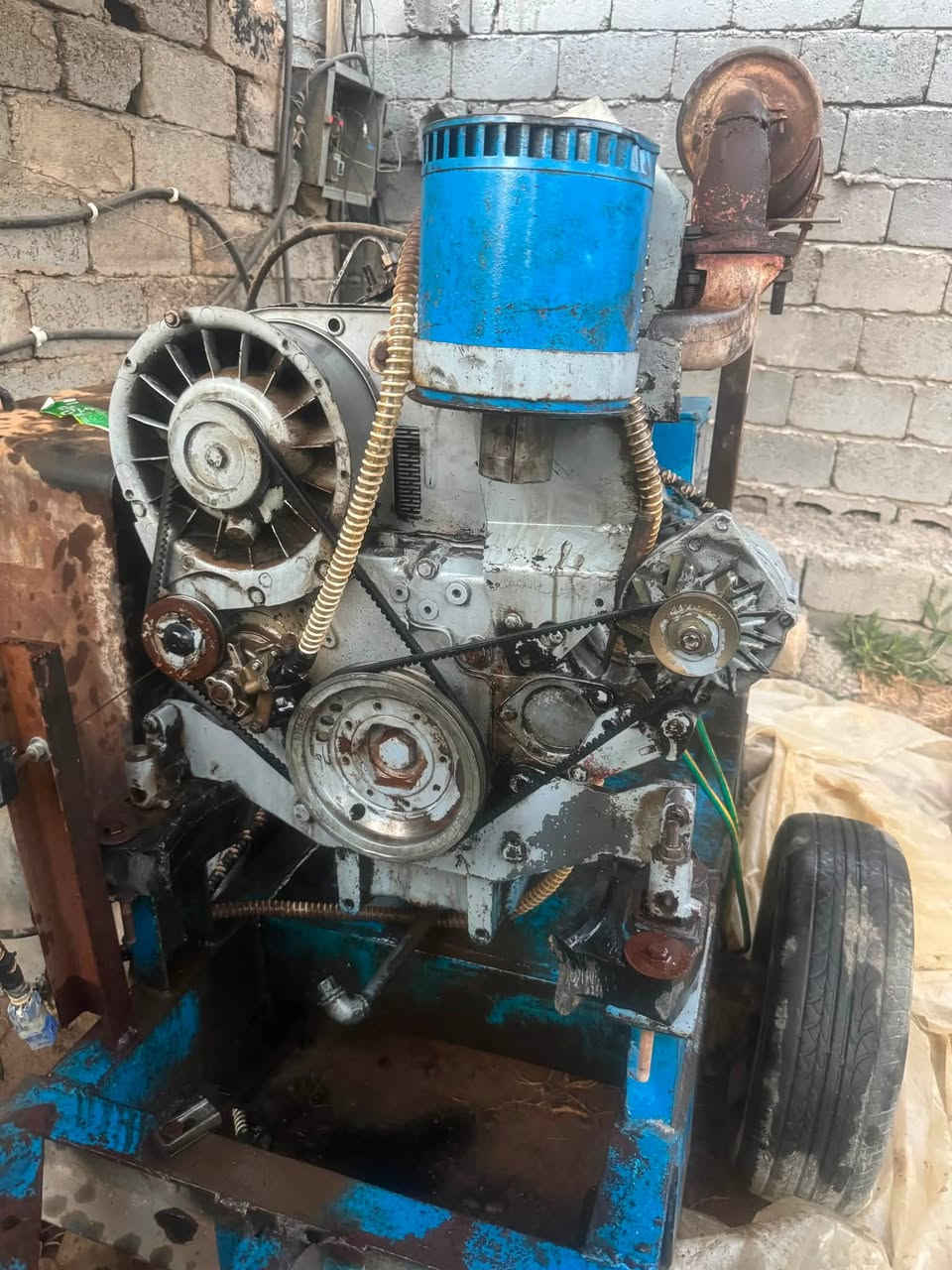 للبيع مولدة كهرباء 23 KVA
مولدة كهرباء بحالة ممتازة، بمحرك دويز (Deutz) 3 بستم، قدرة 23 KVA، جاهزة للعمل مباشرة، وأداؤها ممتاز ولا تحتاج إلى أي تصليح.

📍الموقع: الأنبار
💰السعر: قابل للتفاوض

للاستفسار والتواصل، يرجى المراسلة على الخاص أو الاتصال على: ***********
